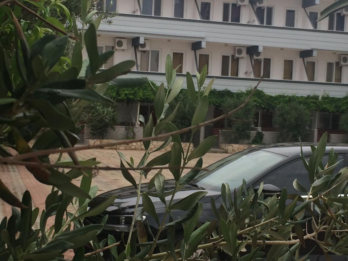 Ayvalı Karakas Motel מראה חיצוני תמונה