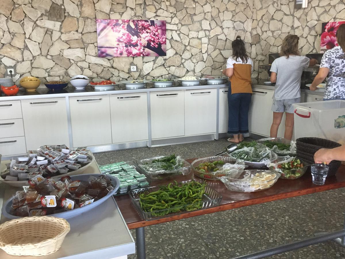 Ayvalı Karakas Motel מראה חיצוני תמונה